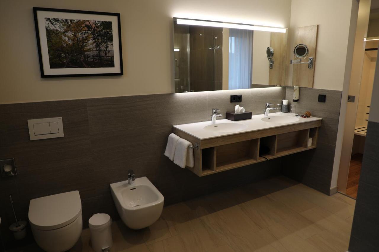 Naundrups Hof Hotell Ludinghausen Exteriör bild
